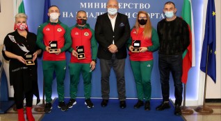 Министърът на младежта и спорта Красен Кралев награди медалистите от