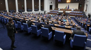 Парламентът преодоля ветото на президента Румен Радев наложено върху част