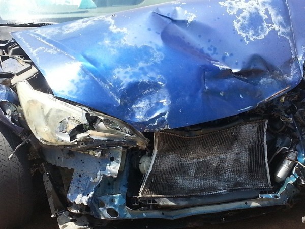 Трима български граждани пострадаха тази сутрин при автомобилна катастрофа в