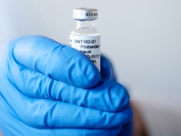 Ваксината срещу коронавирус, разработена от компаниите „Пфайзер“ и „Бионтек“, може
