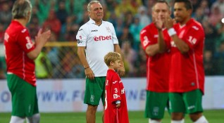 Легендата на българския футбол и Барселона Христо Стоичков заяви