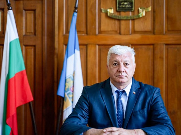 Кметът на Пловдив Здравко Димитров ще даде курбан за здраве,