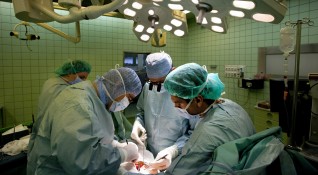 Първата в света успешна трансплантация на бял дроб от пациент