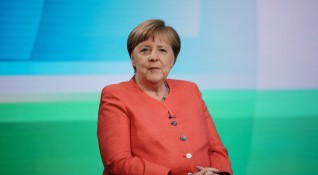 Германският канцлер Ангела Меркел заяви днес че мащабната държавна помощ