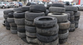 Над 1100 автомобилни гуми които са излезли от употреба са