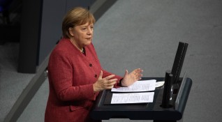 Германският канцлер Ангела Меркел заяви че е съгласна с препоръките