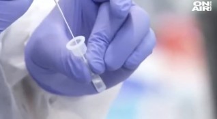 Съединените щати разрешиха ваксината на Pfizer и BioNtech А междувременно