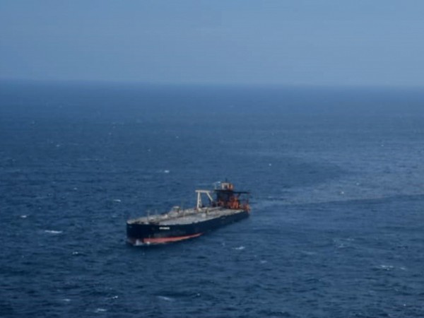Експлозия засегнала петролен танкер край пристанищния град Джеда в Саудитска