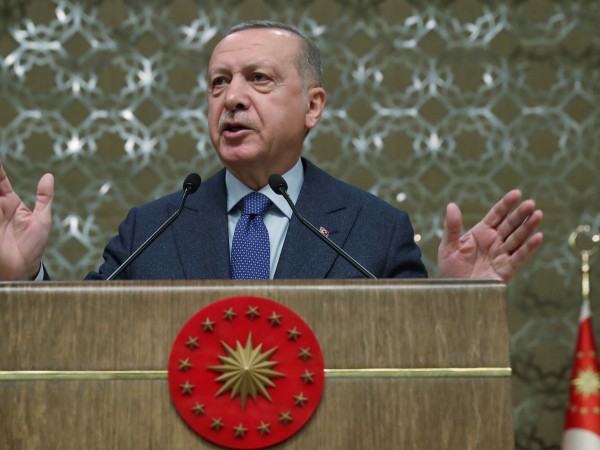 Турските граждани ще посрещнат Новата 2021 година затворени в домовете