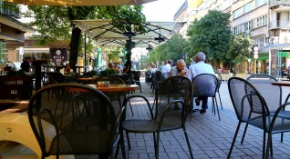 Търговските обекти в София ще бъдат освободени от такса за
