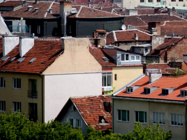 По-засилено е било предлагането на жилища под наем в София