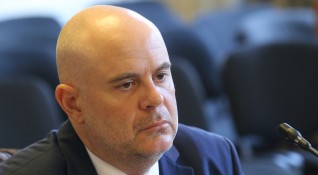 Главният прокурор Иван Гешев е уведомил министъра на външните работи