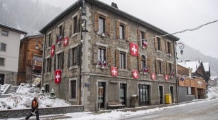Швейцарското правителство нареди от вторник да бъдат затворени всички ресторанти