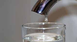 Ограничава се ползването на вода за питейни нужди и готвене