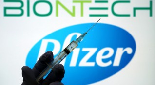 Първите количества ваксини на Пфайзeр и Байонтек пристигнаха малко преди