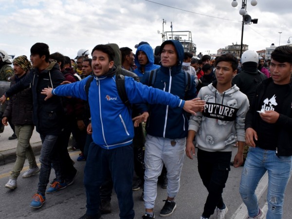 Най-малко 3000 мигранти в Босна и Херцеговина живеят на открито