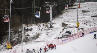 Няколко австрийски ски курорта затягат мерките срещу коронавируса след наплив