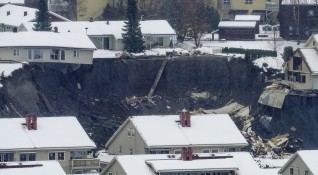 Свличане на земни маси засегна жилищен район край норвежката столица