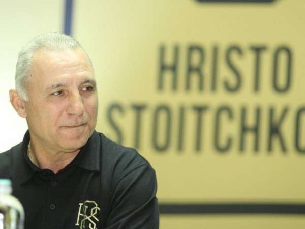 Най-успешният български футболист Христо Стоичков отправи поздрав по случай настъпването