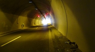 Шофьорите да се движат с повишено внимание в тунел Кочериново
