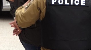 Полицията в Хасково задържа един от синовете на убитата жена