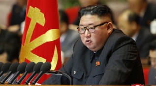 Севернокорейският лидер Ким Чен Ун обеща да засили военния капацитет