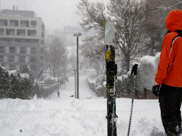 Много райони в Испания са в капан на снежната буря