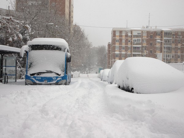 Снежната буря, която се стовари върху Испания и парализира Мадрид,