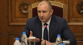 Президентът Румен Радев продължава организираните от него консултации за провеждането