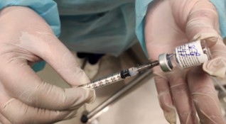 Сериозни проблеми се очертават с предстоящата ваксинация срещу COVID 19 в
