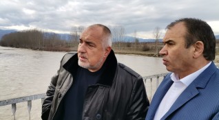 Правителството ще помогне за възстановяването на моста на Хаджидимово който