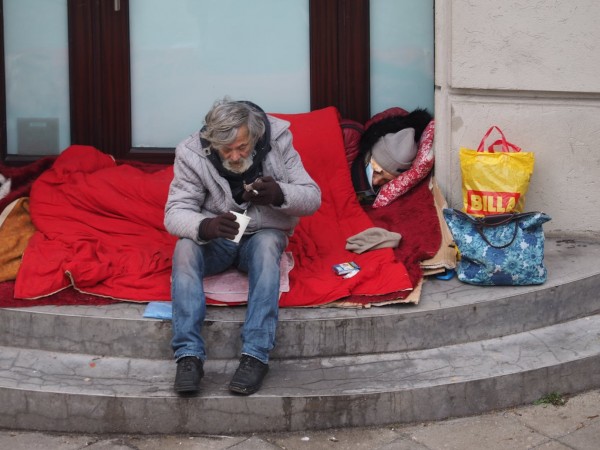 Двама бездомни в София бяха настанени в кризисен център, след