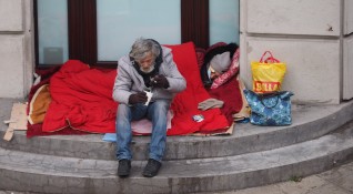 Двама бездомни в София бяха настанени в кризисен център след