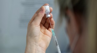 Лишават ли богатите държави бедните от достъп до ваксини срещу