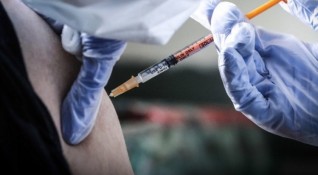 В Сърбия започва ваксинирането срещу коронавирус на следващата приоритетна група