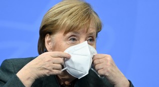 Германският канцлер Ангела Меркел предупреди че Германия може да се