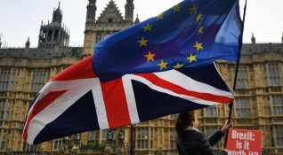 Избухна дипломатически скандал между Великобритания и ЕС след като Лондон