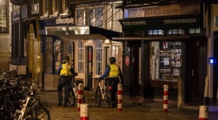 Парламентът на Нидерландия одобри въвеждането на вечерен час в страната