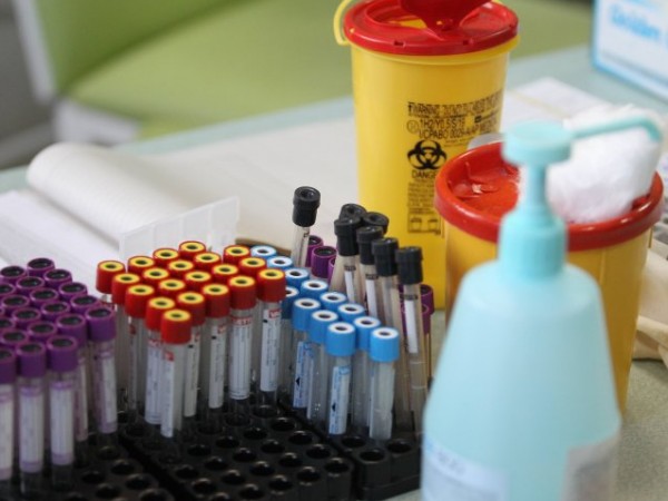 От 48 изследвани проби за новия щам на коронавируса, 43