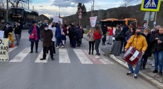 Протестиращи жители на Панчарево и Кокаляне блокираха пътя Самоков