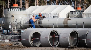 Строежът на газопровода Северен поток 2 бе възобновен въпреки наложените
