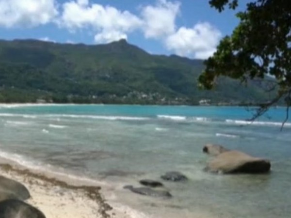 Република Сейшели е първата държава в света, която официално обяви,