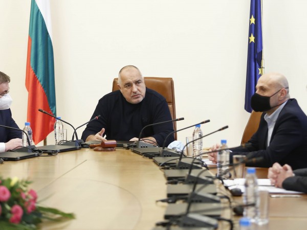 Премиерът Бойко Борисов свика извънредно правителствено заседание, на което беше