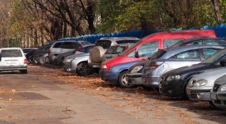 Столичната община започва да премахва по бързо излезлите от употреба автомобили