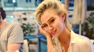 Актрисата Мария Бакалова стана лице на модната марка Диор Тя