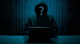 Интернет измамници събират лични данни чрез фалшиви обяви за работа