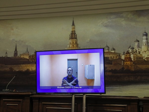 Руски съд постанови Алексей Навални да остане в ареста и