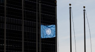Генералният секретар на ООН Антониу Гутериш временно отстрани от длъжност