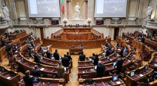 Парламентът на Португалия гласува днес за легализиране на евтаназията с