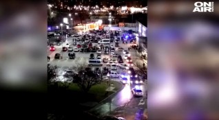 Изненадваща акция на полицията на паркинга на голям пловдивски хипермаркет